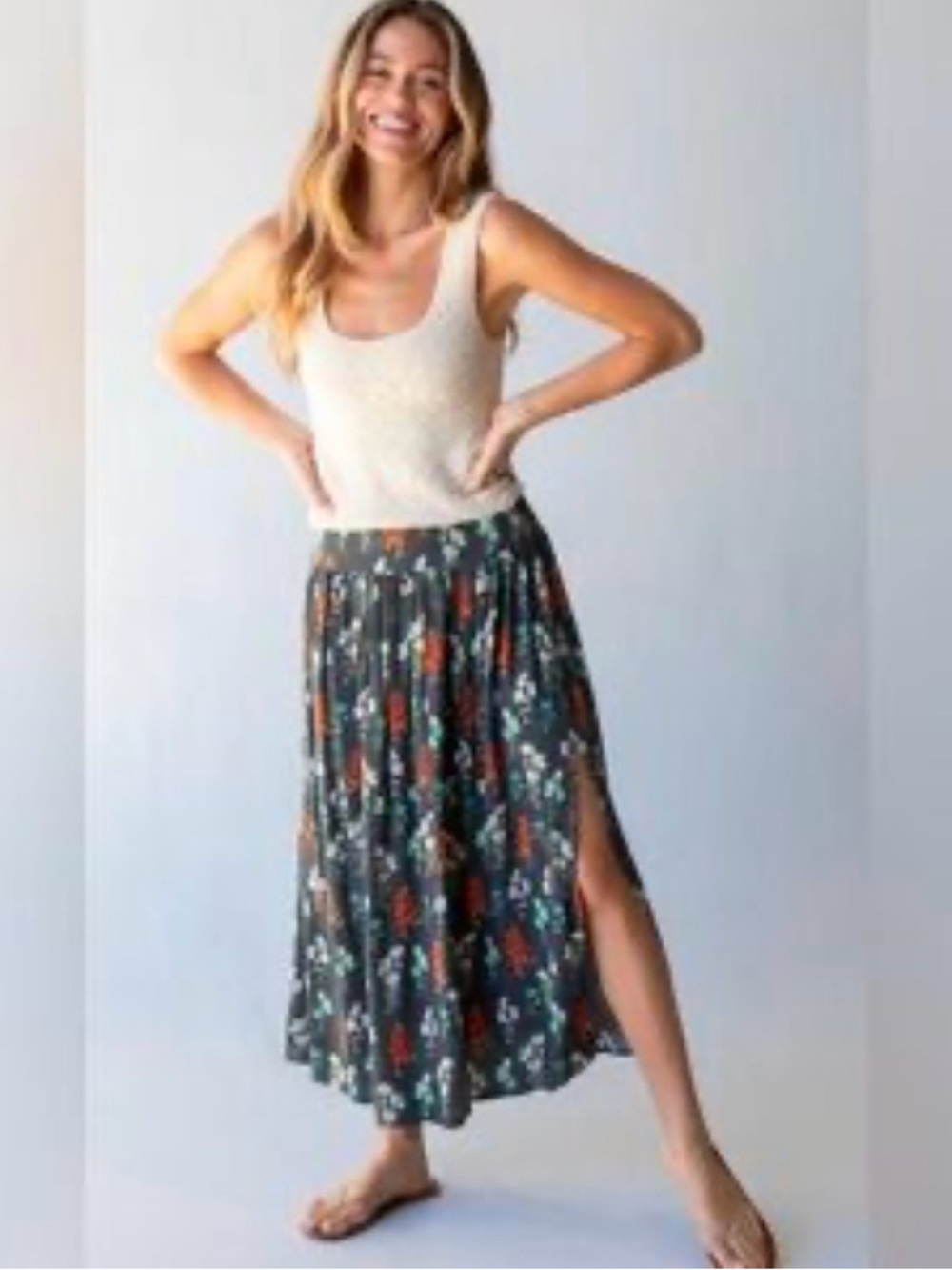 NATURAL LIFE Addie Midi Skirt in Charcoal Bouquet Size Small - Picture 5 of 5